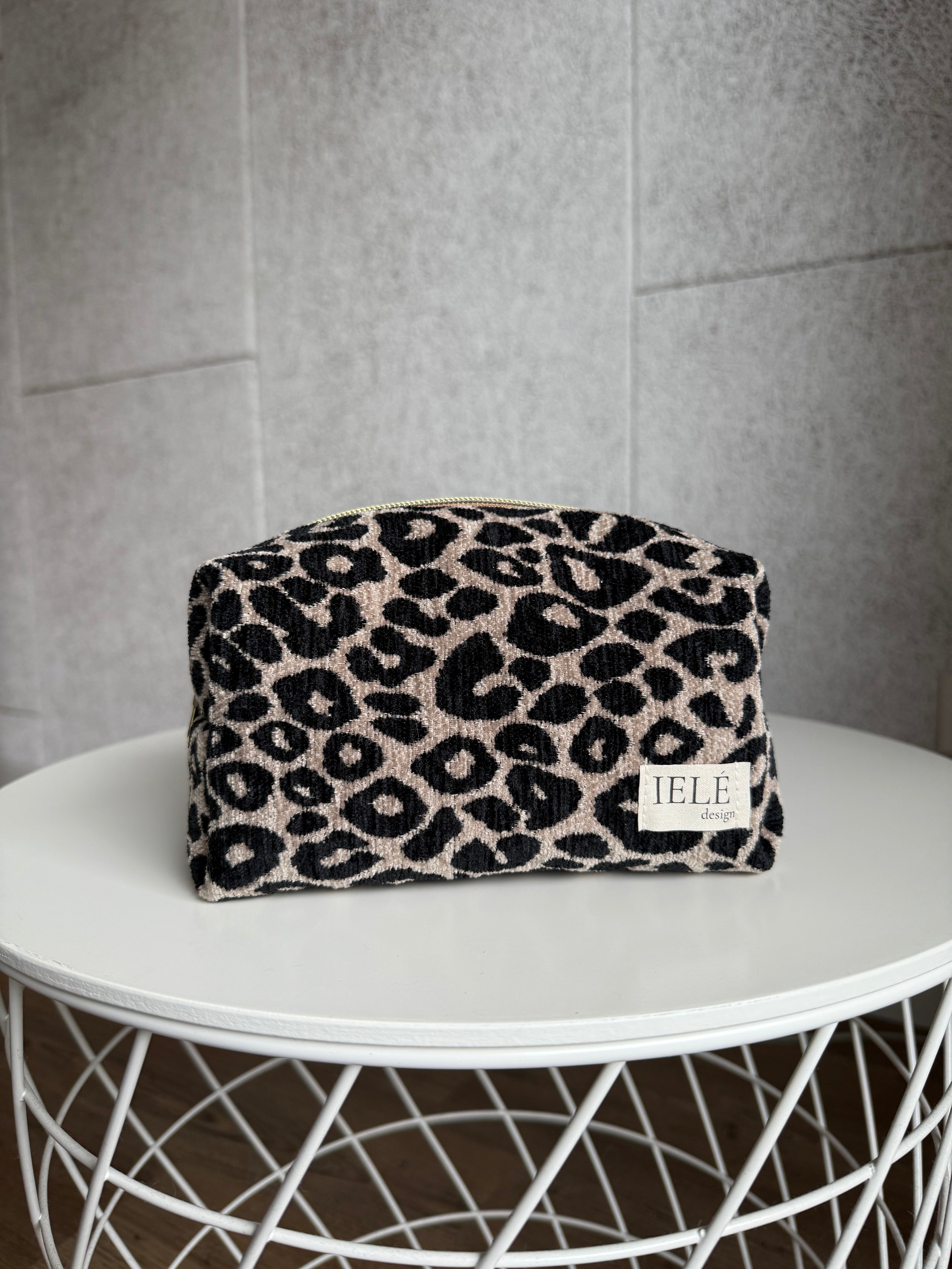 Kosmetinė classic WILD NOIR