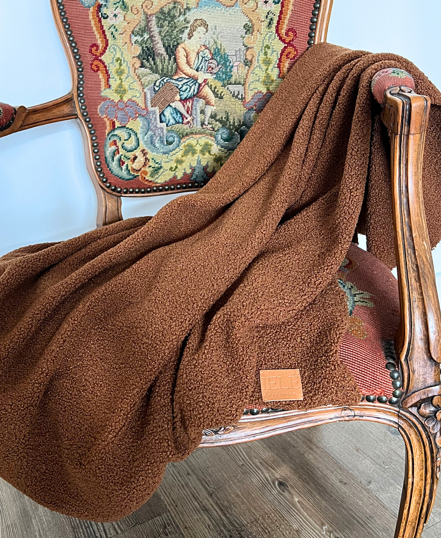 Teddy pledas CHOCOLATE