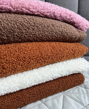 Teddy pledas CHOCOLATE