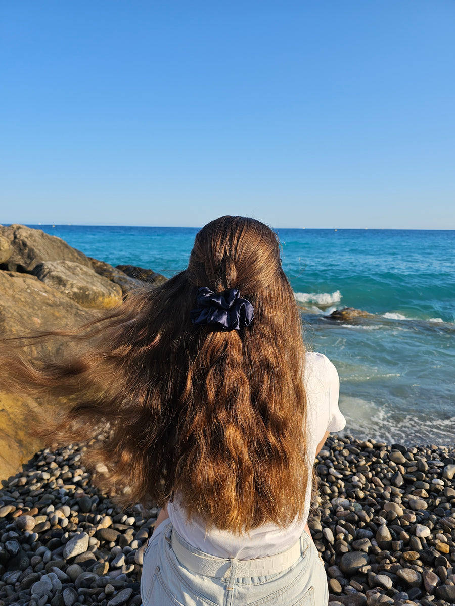 Šilkinė plaukų gumytė BLUE