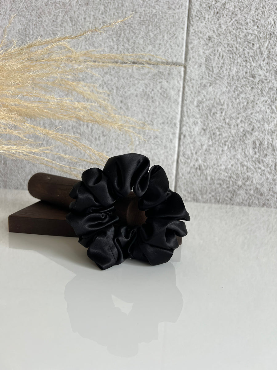 Šilkinė plaukų gumytė BLACK