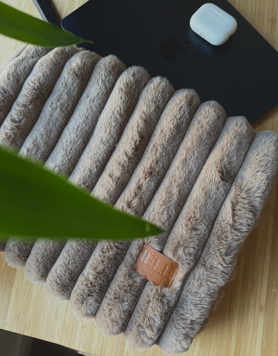 Kompiuterio dėklas Fluffy Charm