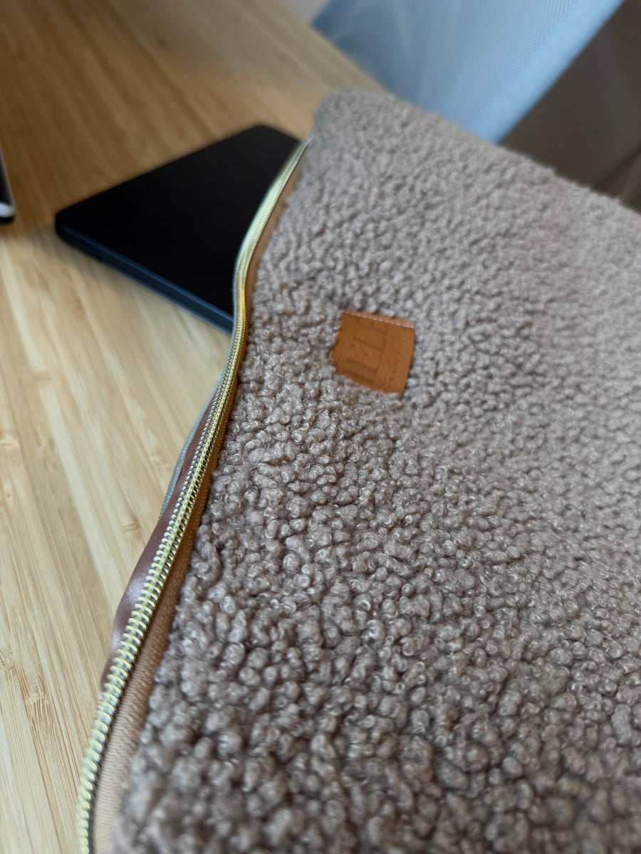 Kompiuterio dėklas Teddy Taupe